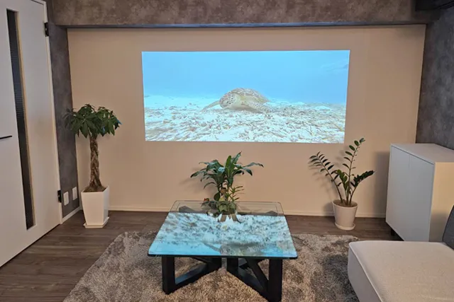 マンション リノベーション・リビング 広い空間を作りプロジェクターを設置 ホームシアターにしました