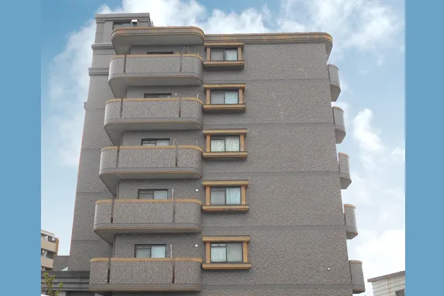 マンション外壁改修・博多区 仕上がり状態です 外壁タイルのひび割れや浮き上がりは大変危険ですのでこまめな改修をお勧めします